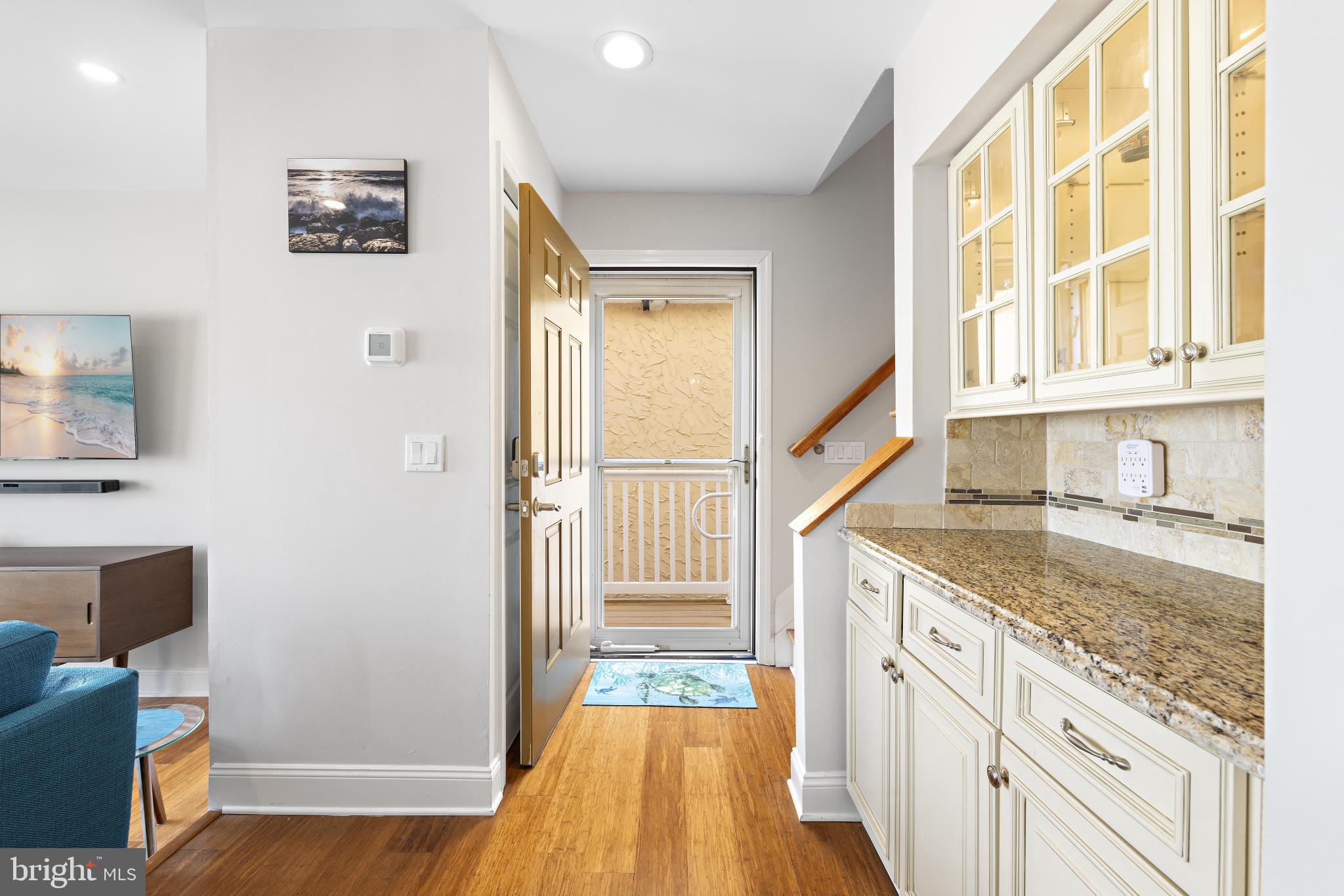 401 BAY SHORE DRIVE 2B