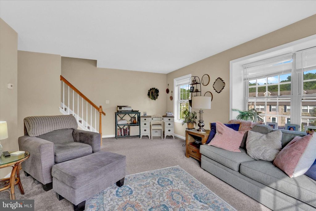 Photo of 514 INDIAN ROCK CIR, ELIZABETHTOWN, PA 17022 (MLS # PALA2036420)