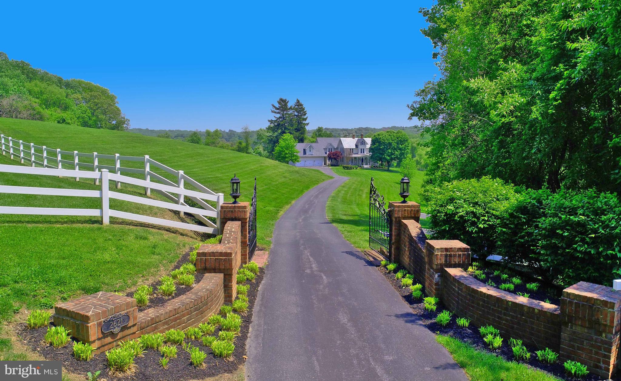 2621 BAILEY ROAD