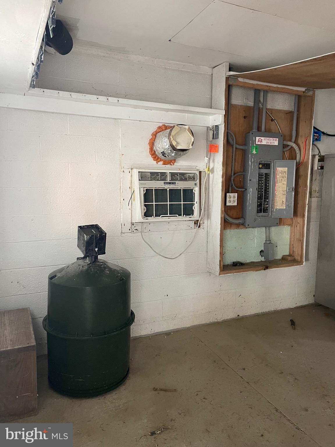 HOOPERS ISLAND - Commercial Sale