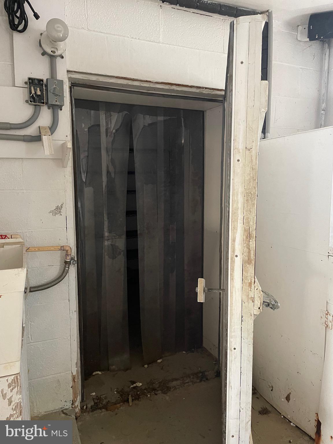 HOOPERS ISLAND - Commercial Sale