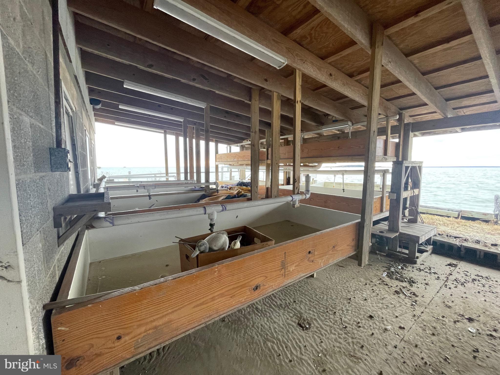 HOOPERS ISLAND - Commercial Sale