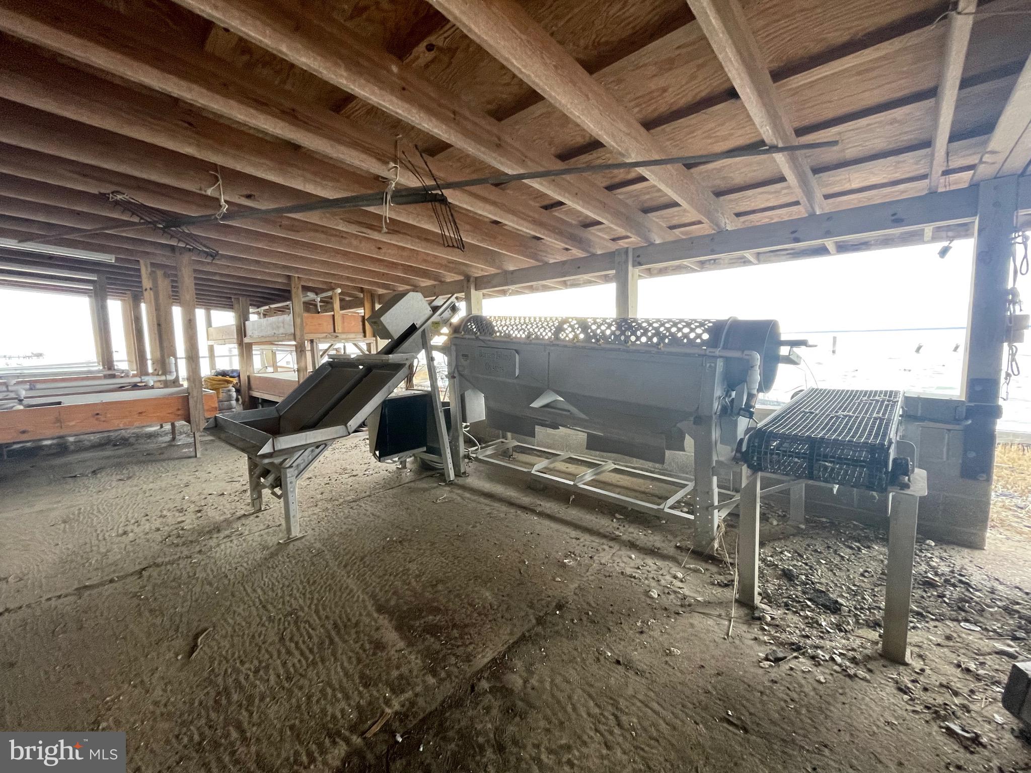 HOOPERS ISLAND - Commercial Sale