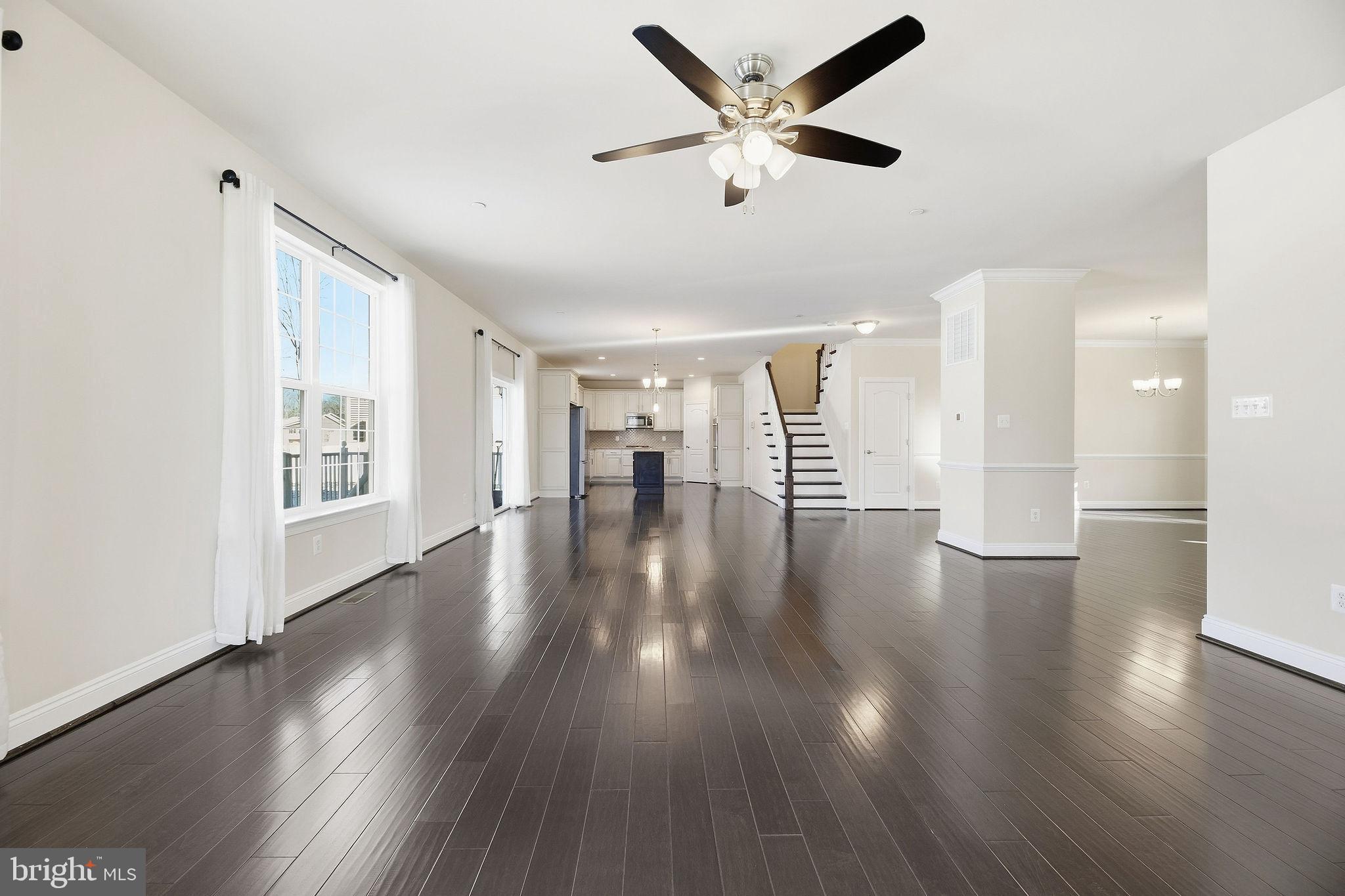 OAKLAND HALL - Residential