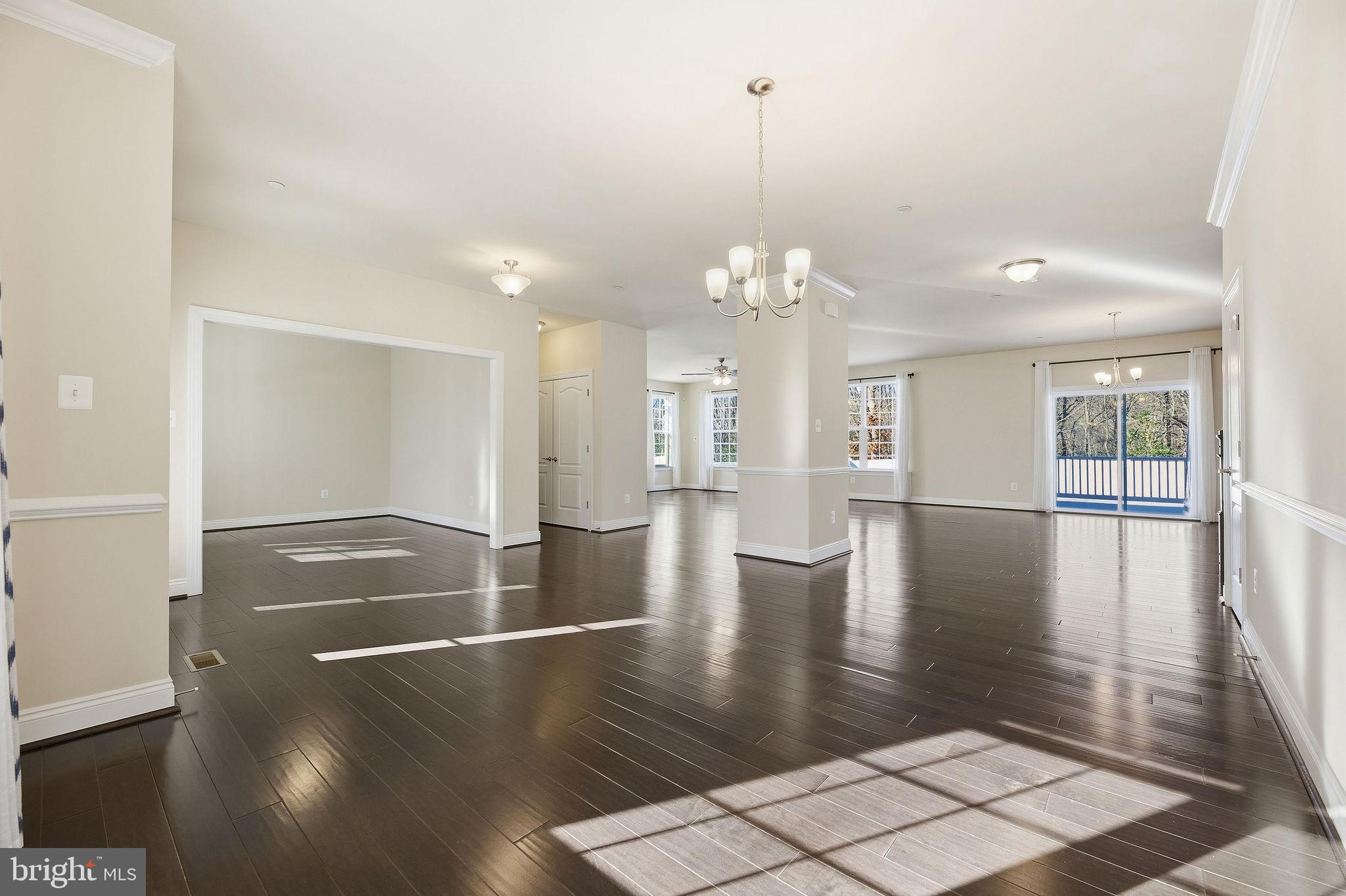 OAKLAND HALL - Residential