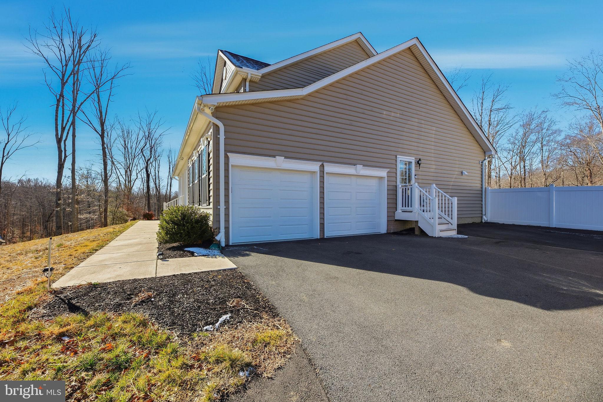 2125 MILLSTONE COURT