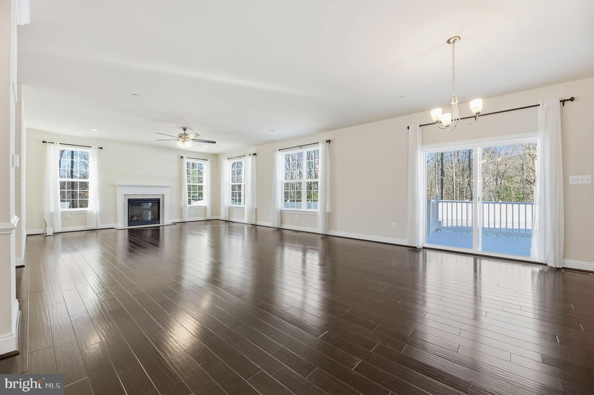 OAKLAND HALL - Residential