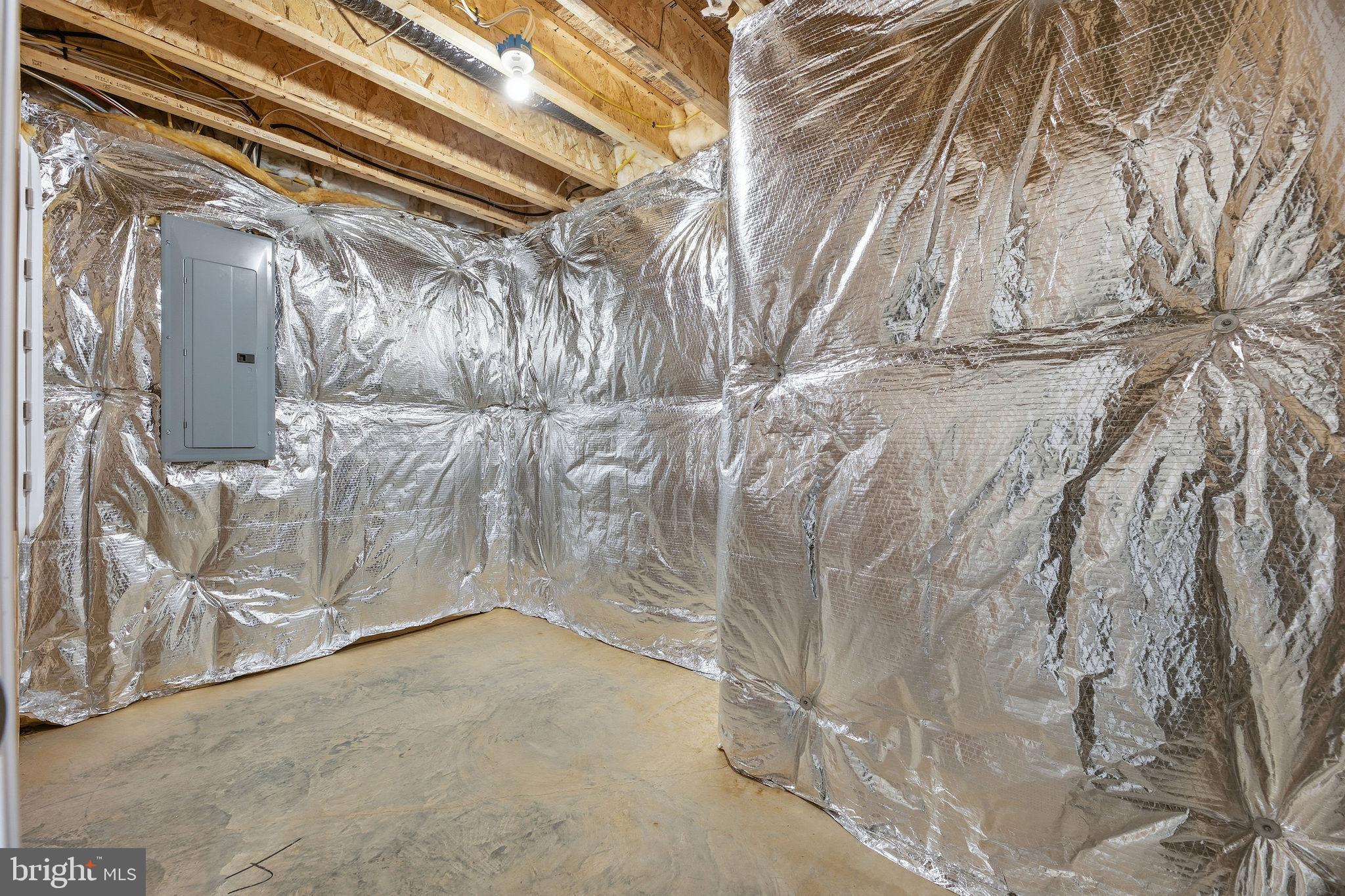 OAKLAND HALL - Residential