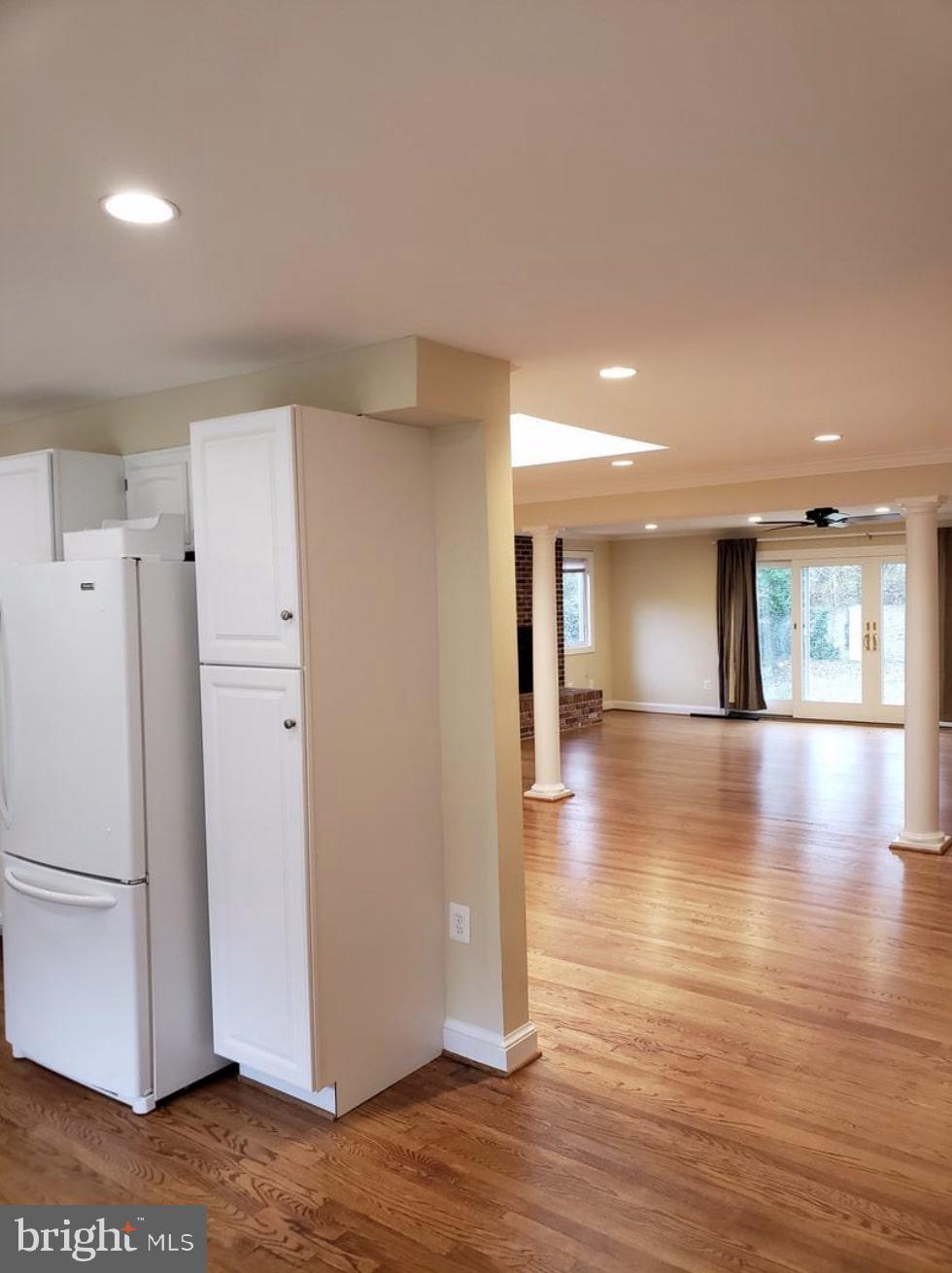 BOULEVARD MANOR - Residential Lease