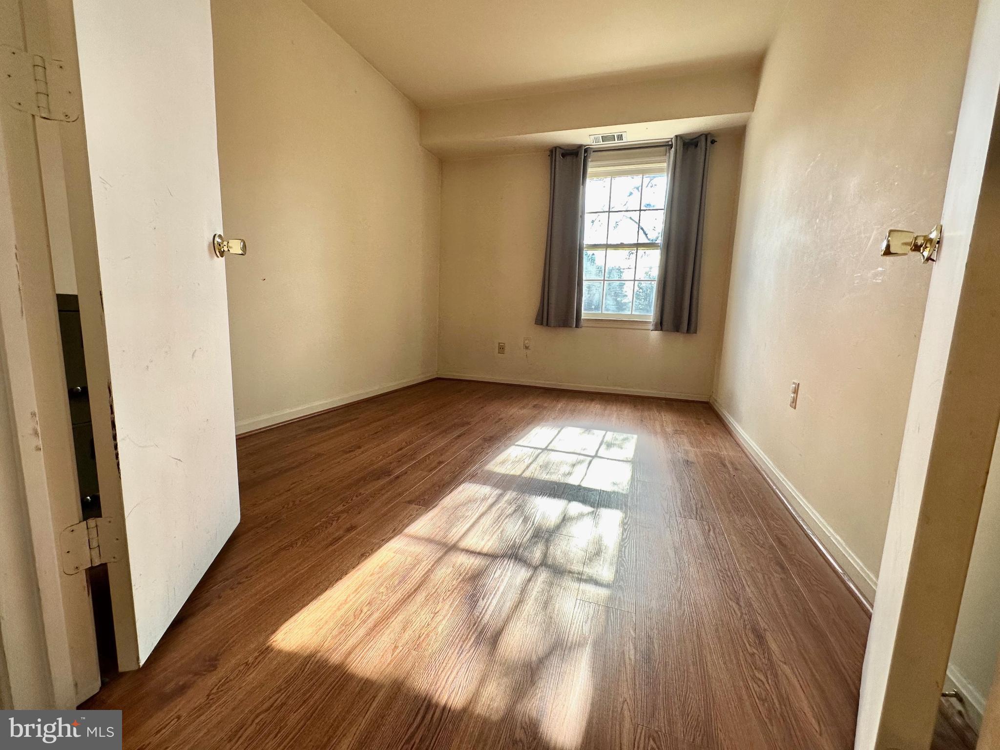 9238 HUMMINGBIRD TERRACE