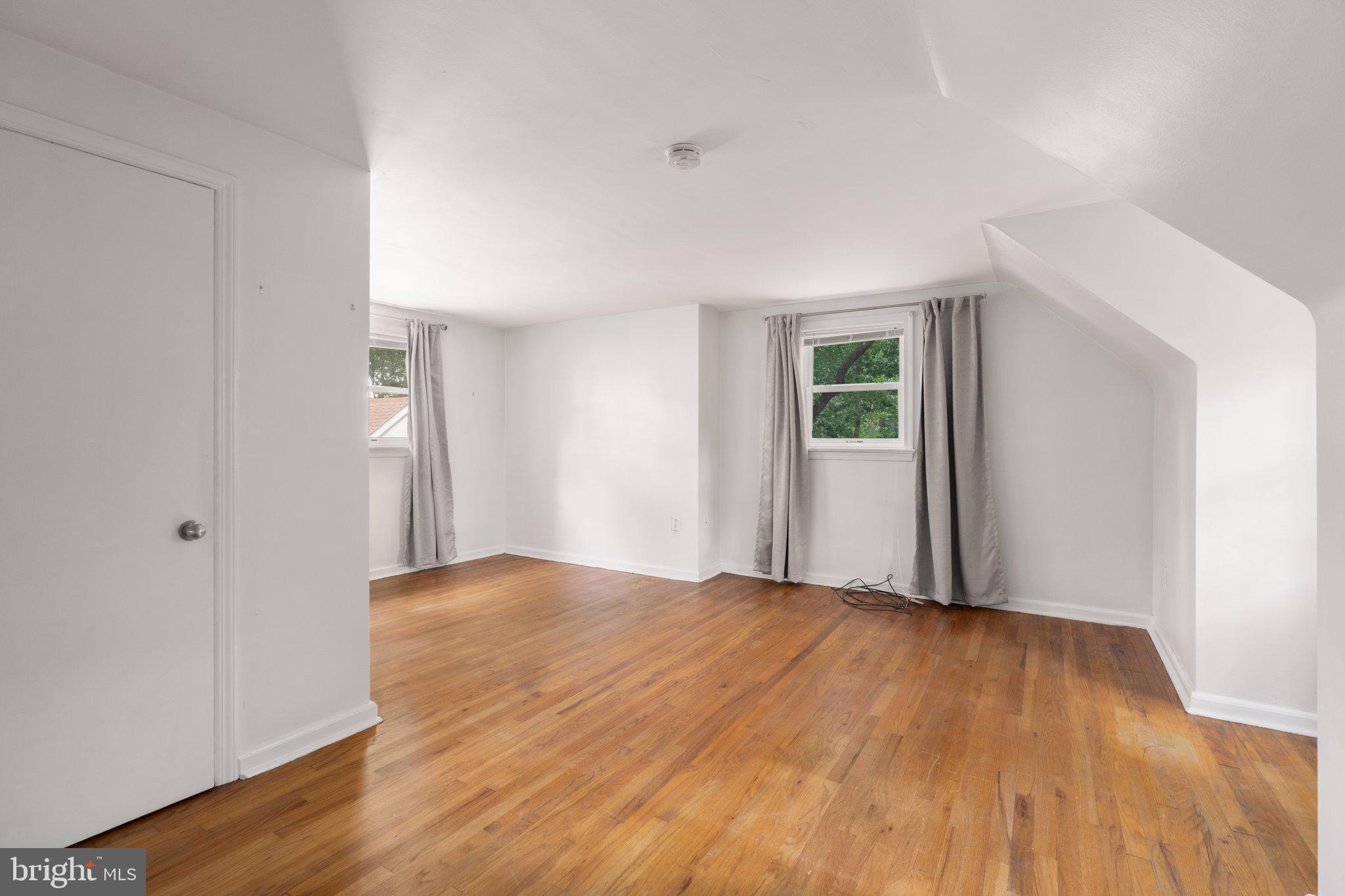 MAPLEWOOD - Residential