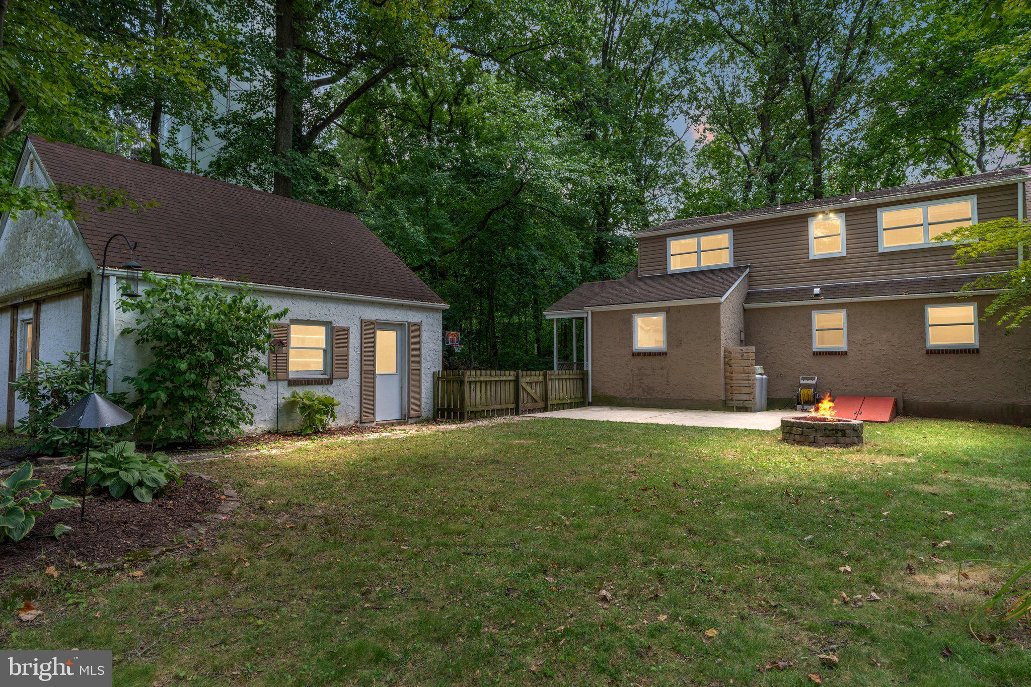 MAPLEWOOD - Residential
