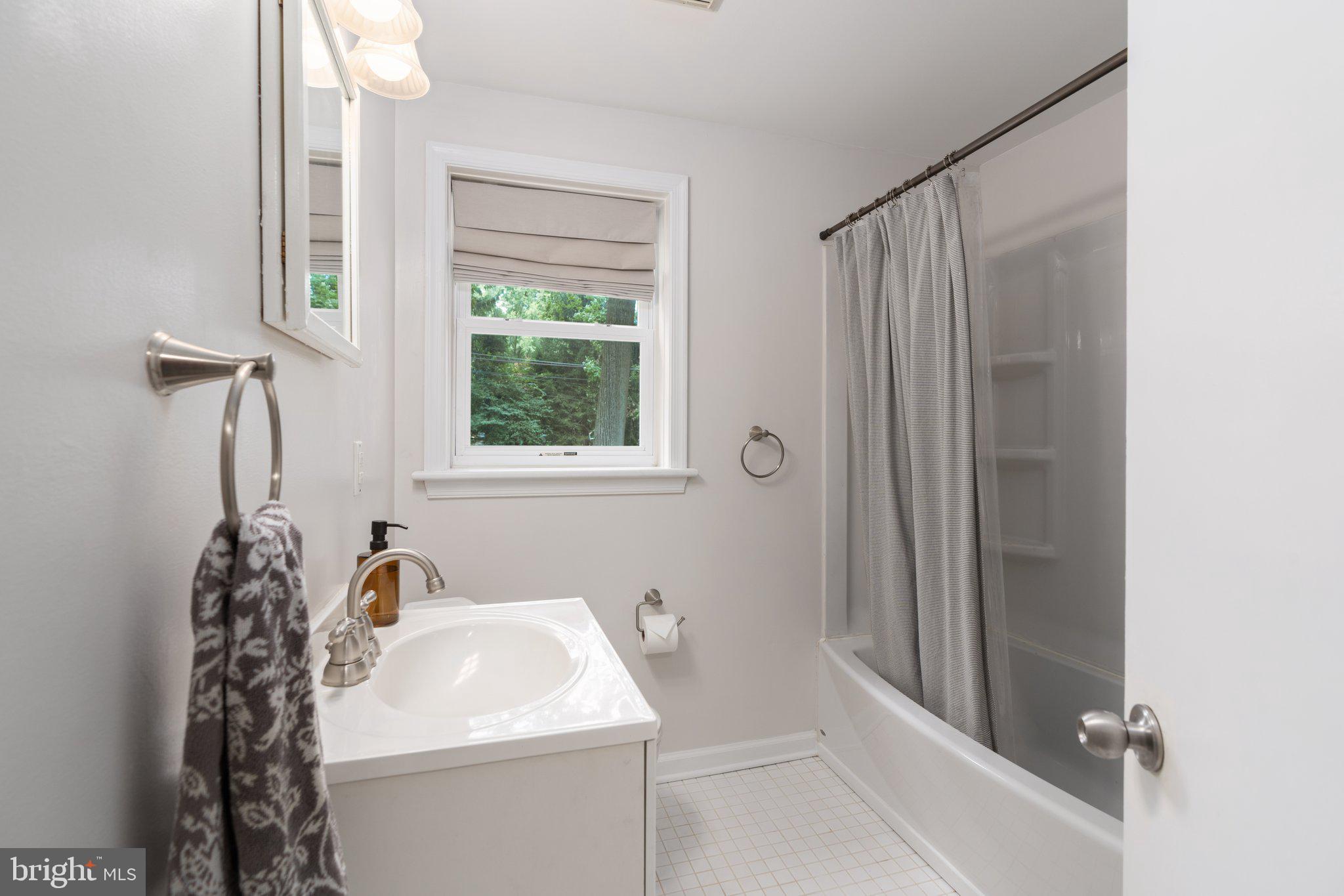 MAPLEWOOD - Residential