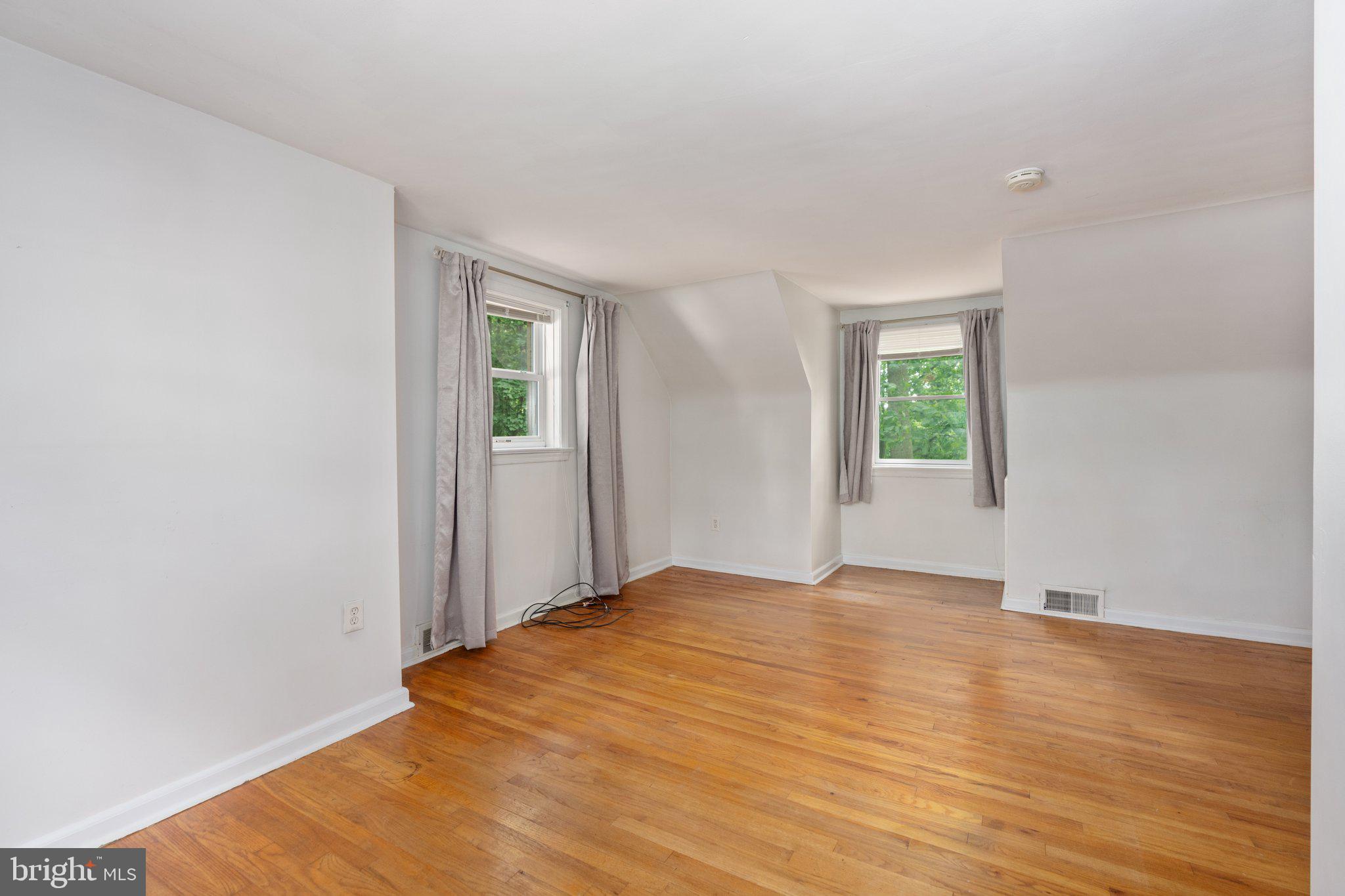 MAPLEWOOD - Residential