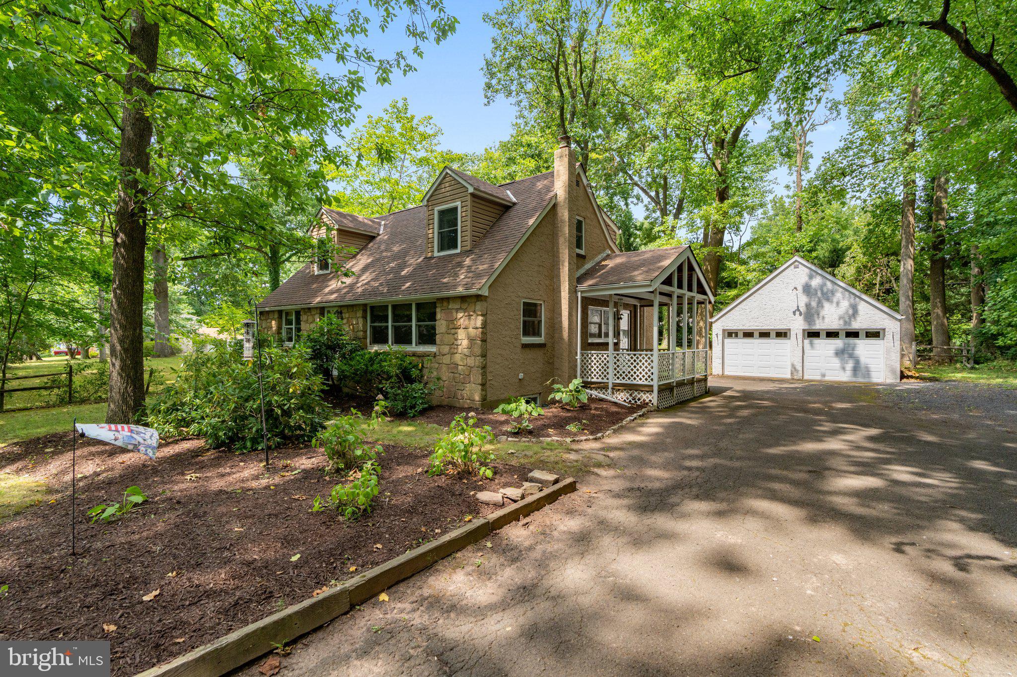 MAPLEWOOD - Residential