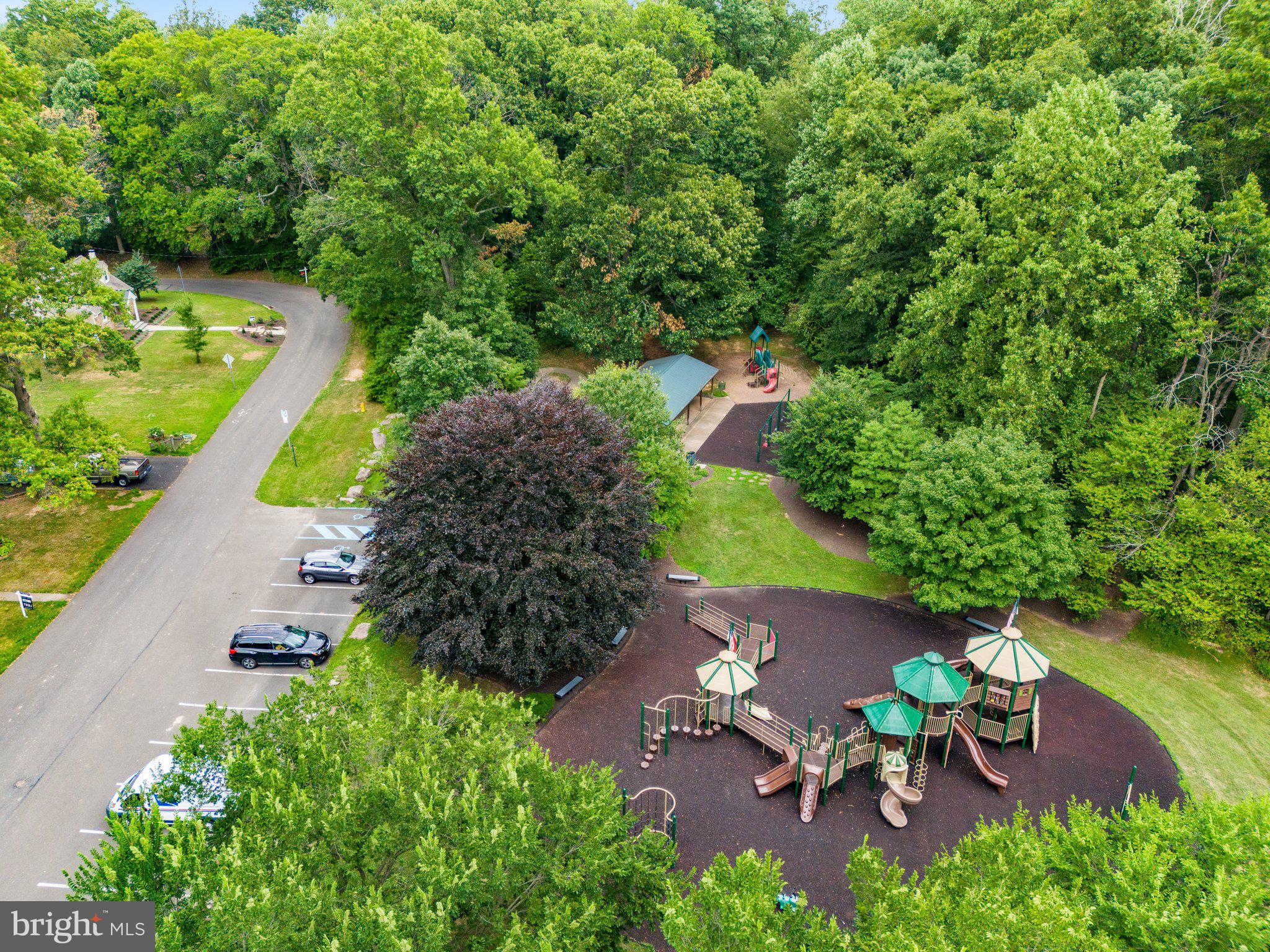 MAPLEWOOD - Residential