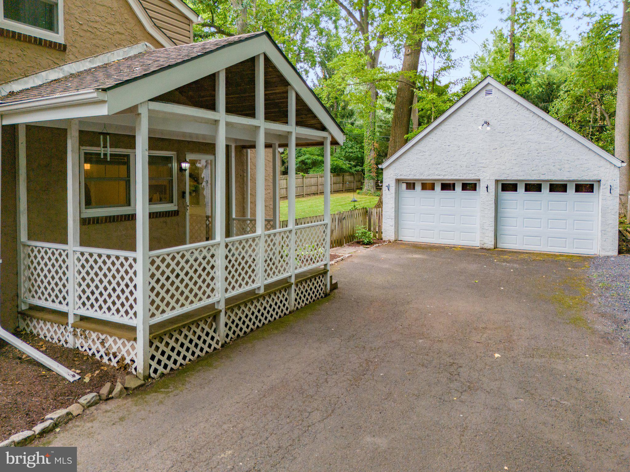 MAPLEWOOD - Residential