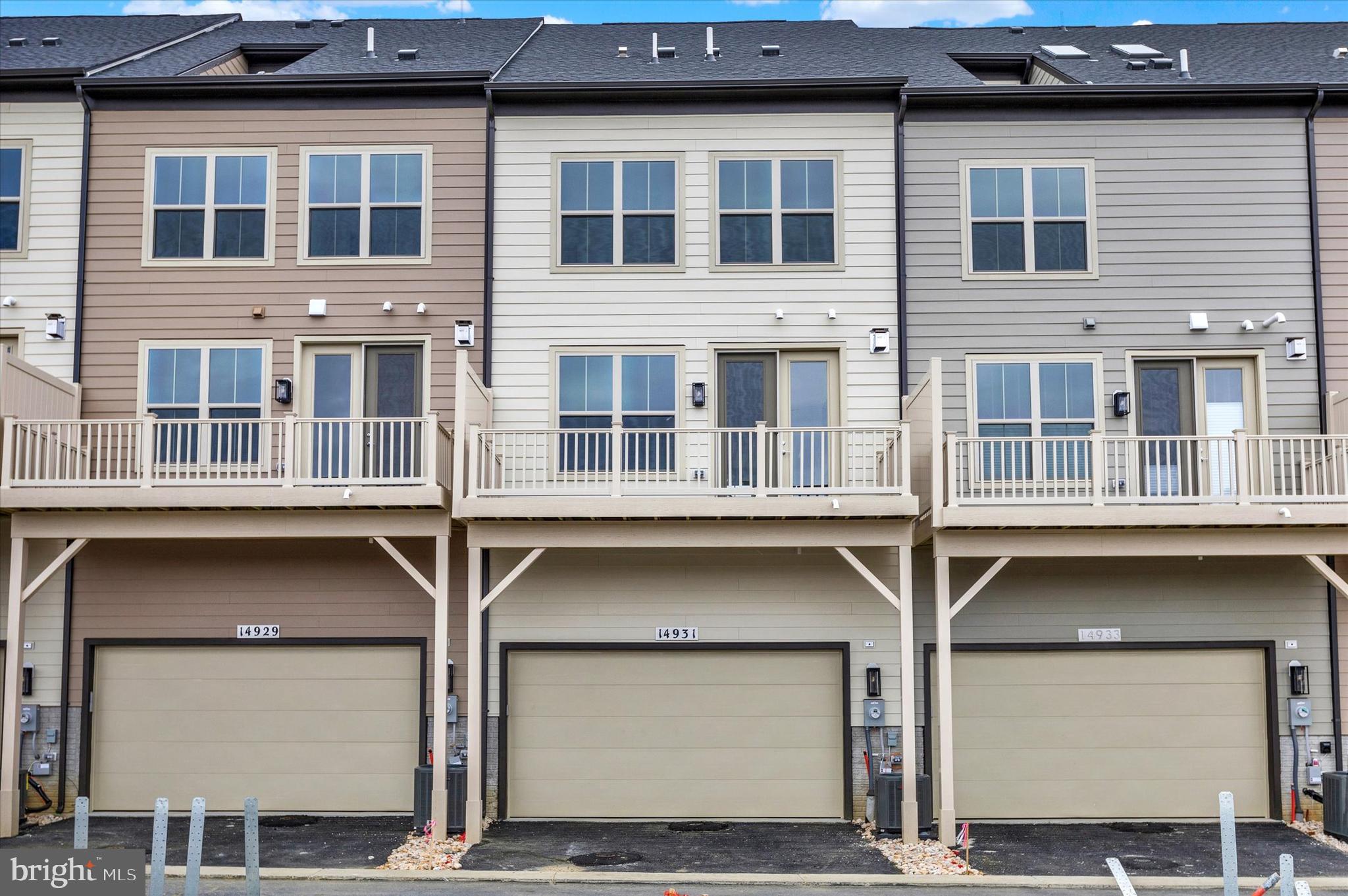 THE GROVE - Residential Lease