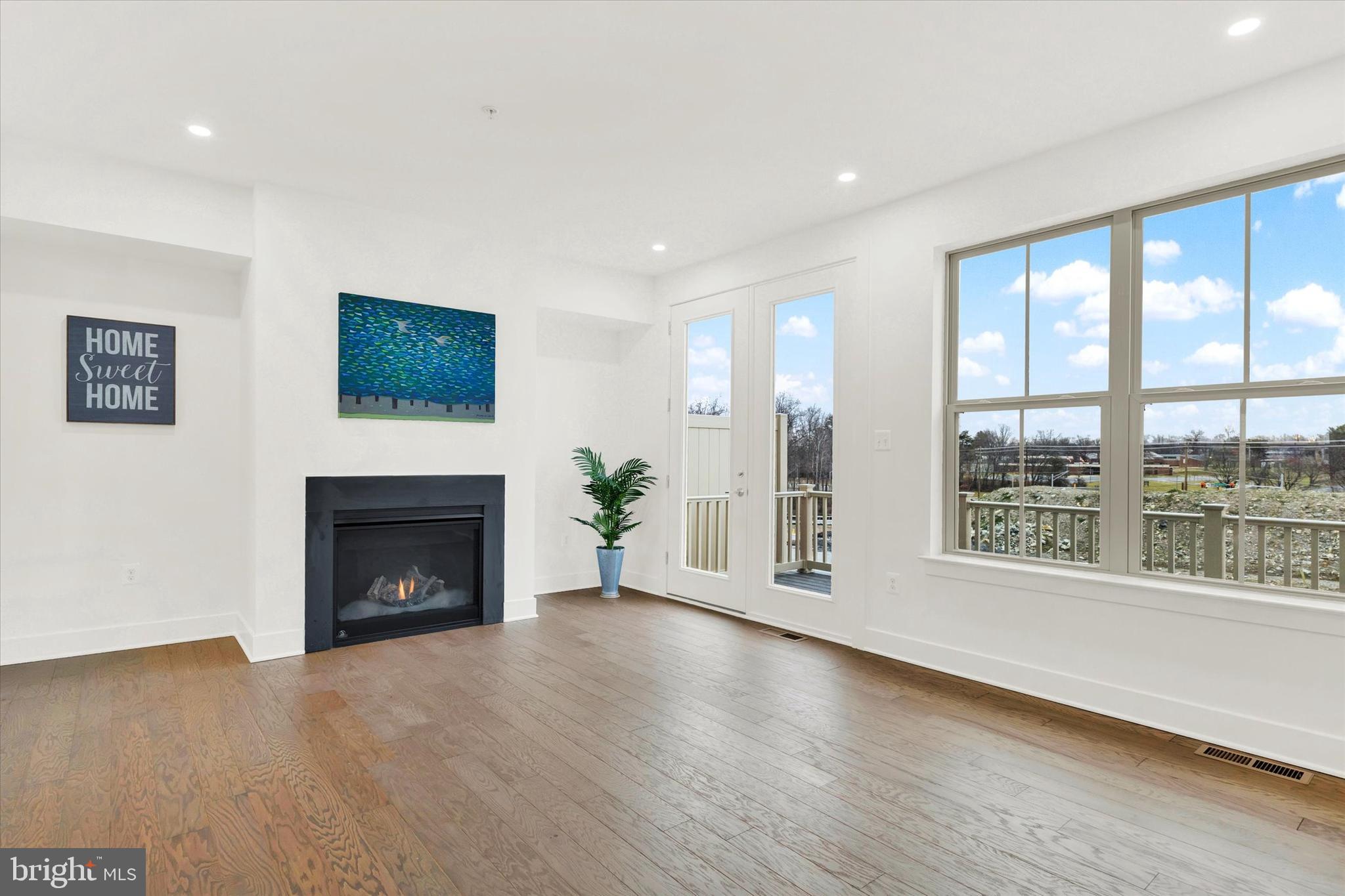 THE GROVE - Residential Lease