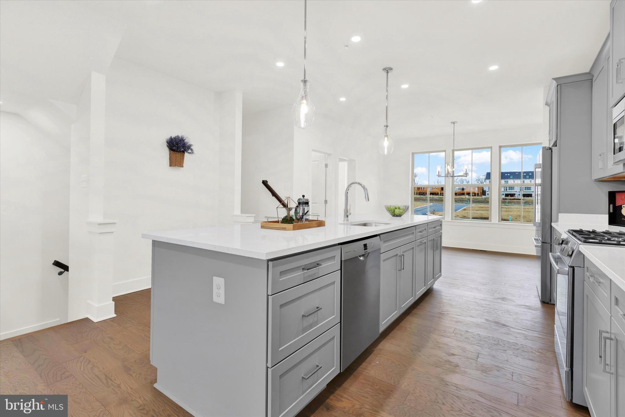 THE GROVE - Residential Lease