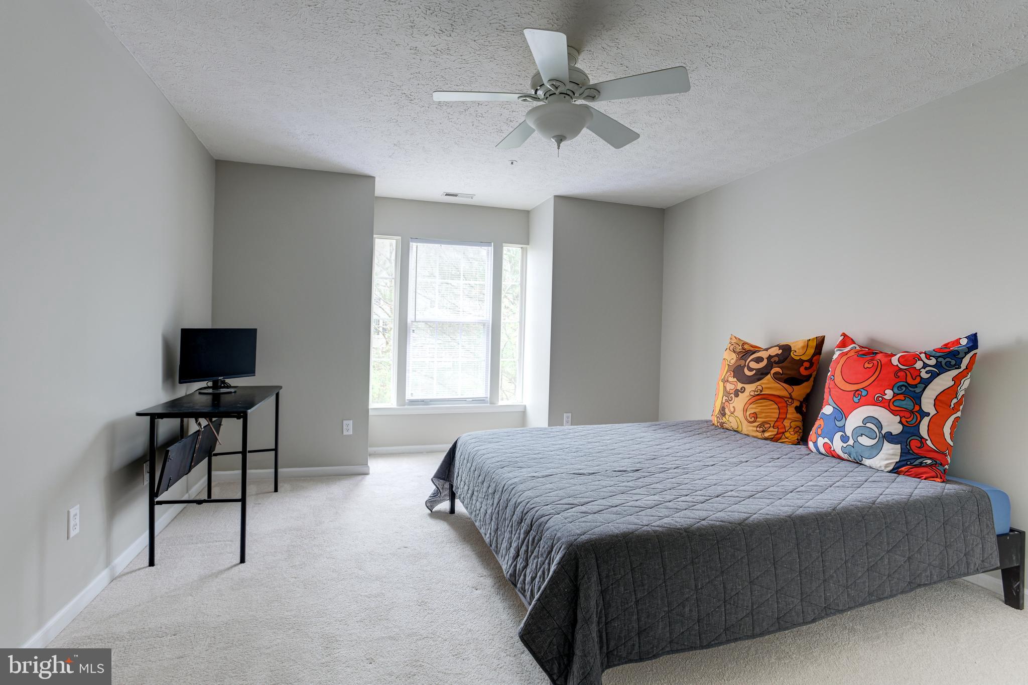 BRENTWOOD CONDO - Residential