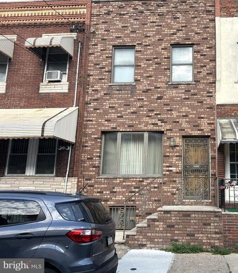 Townhouse For Sale - 2317 S 9th Street<br/> PHILADELPHIA, PA 19148
