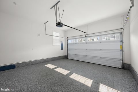 listing image 50
