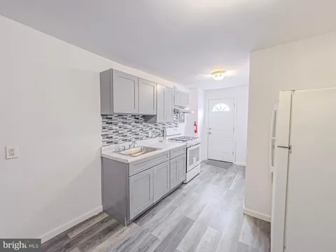 MLS: NJCD2086384