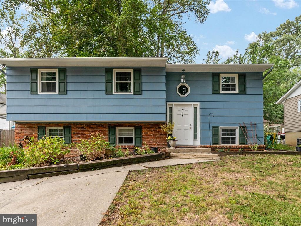 Photo of 938 Diggs Road, CROWNSVILLE, MD 21032 (MLS # MDAA2126164)