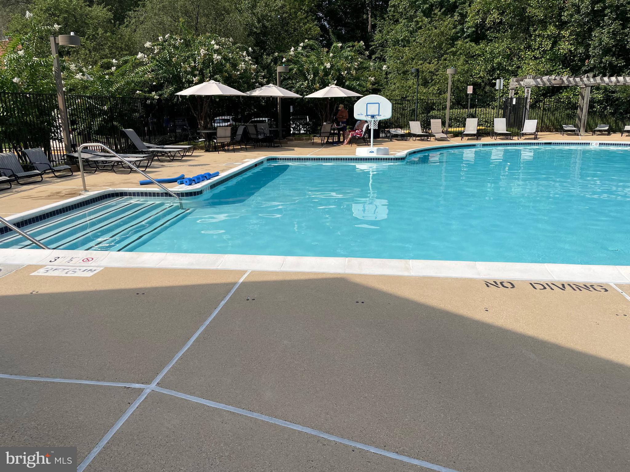 MADISON PARK AT WEST MARKET - Residential Lease