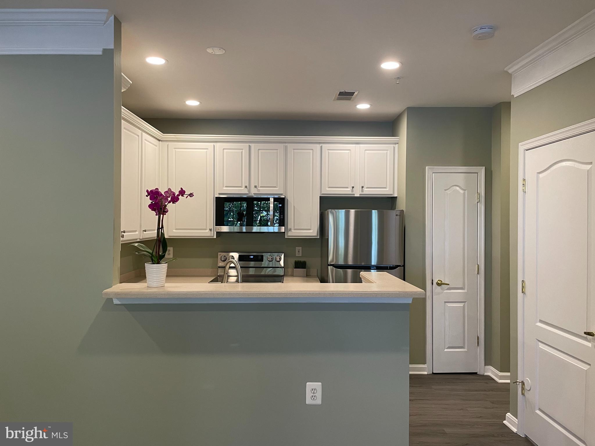 MADISON PARK AT WEST MARKET - Residential Lease