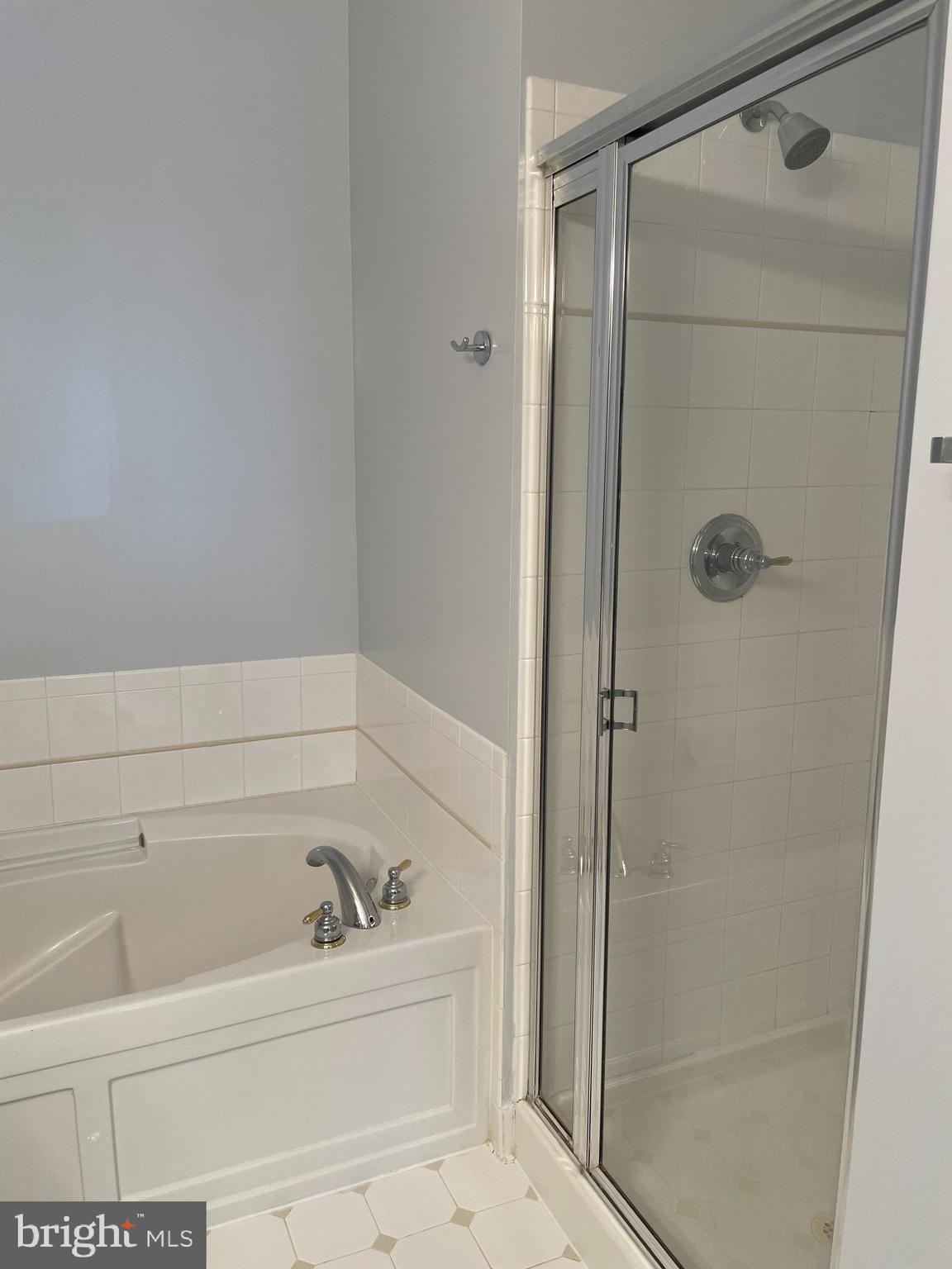 MADISON PARK AT WEST MARKET - Residential Lease