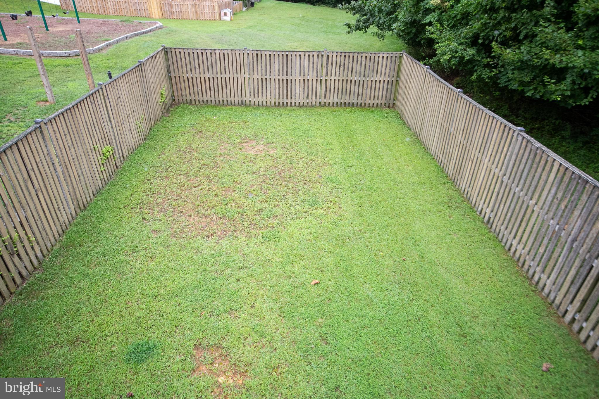 CONSTANT FRIENDSHIP - Residential Lease