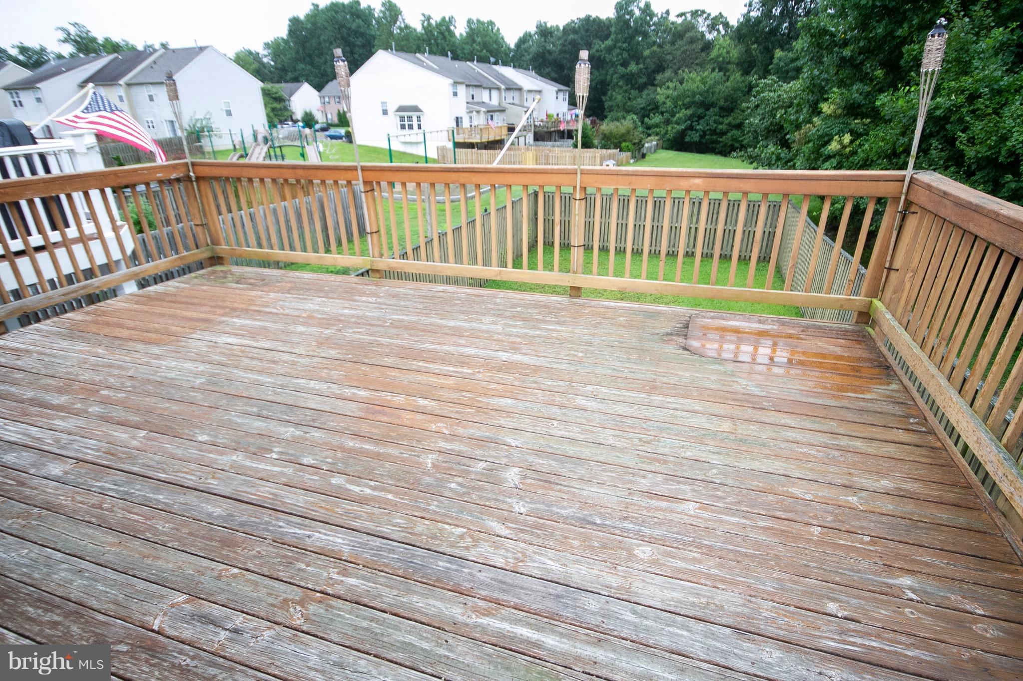 CONSTANT FRIENDSHIP - Residential Lease