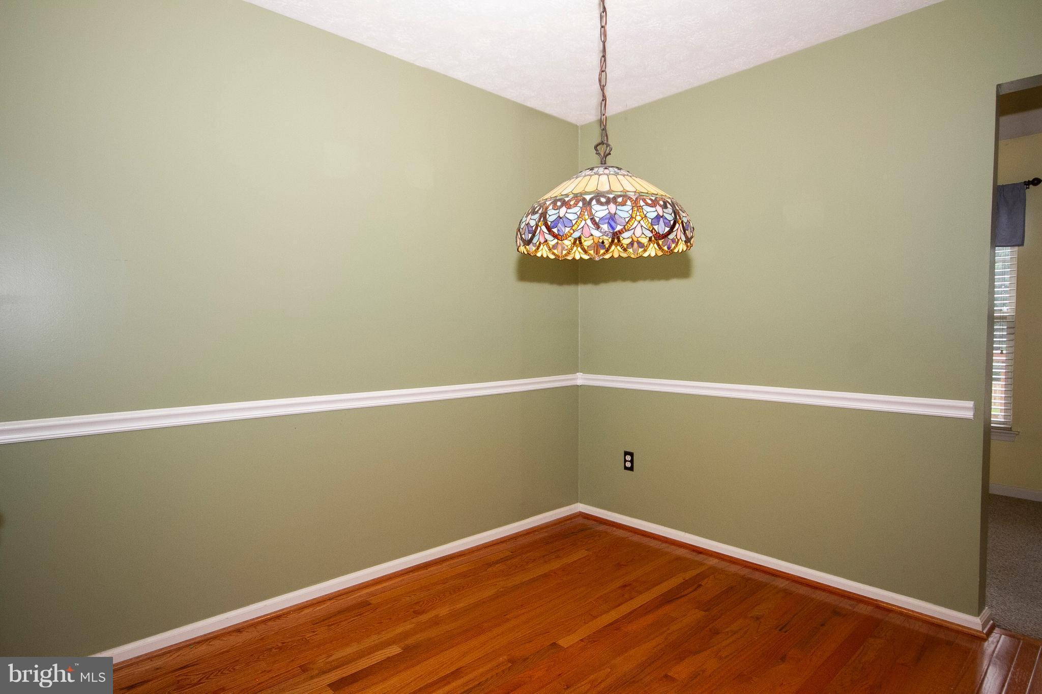 CONSTANT FRIENDSHIP - Residential Lease