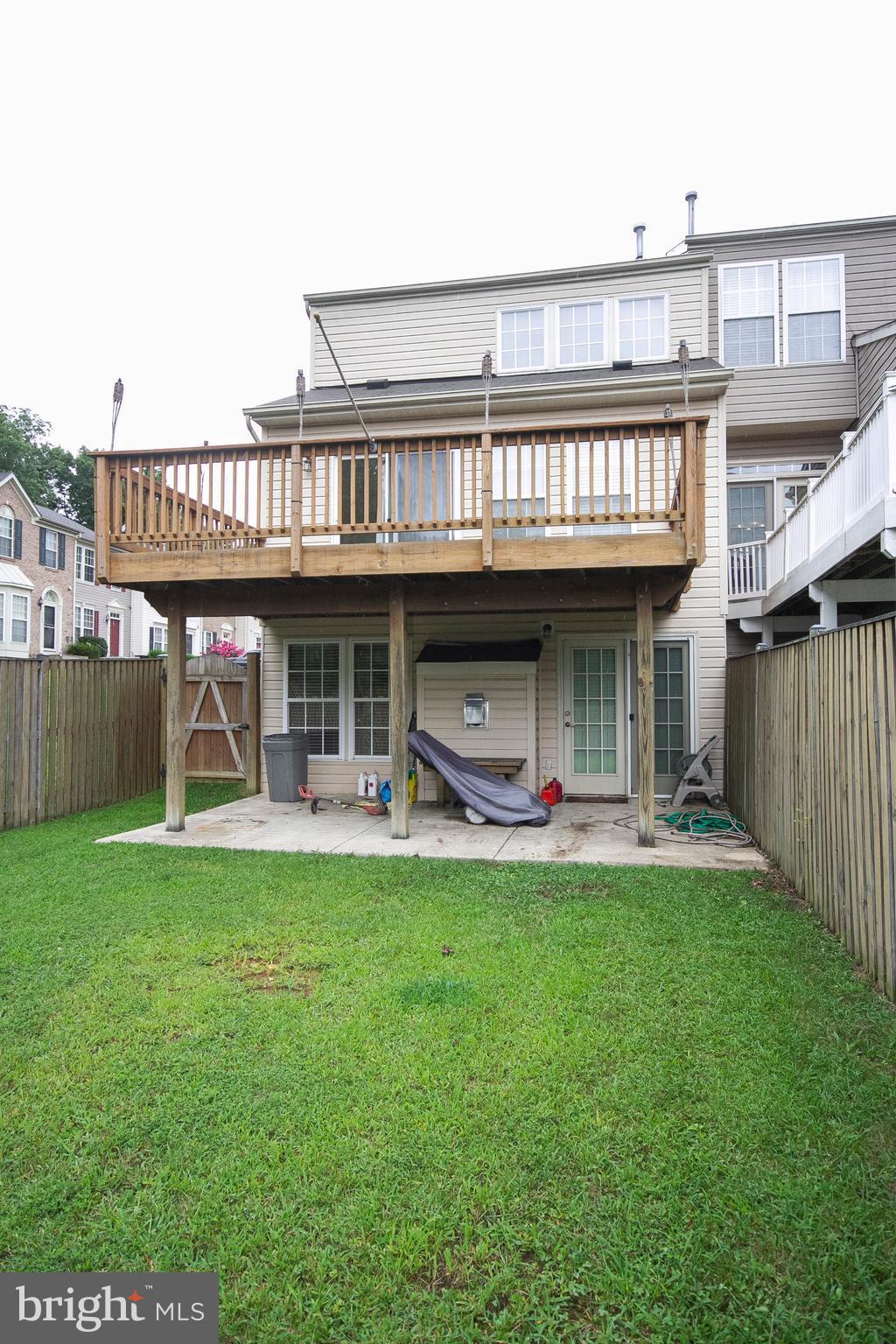 CONSTANT FRIENDSHIP - Residential Lease