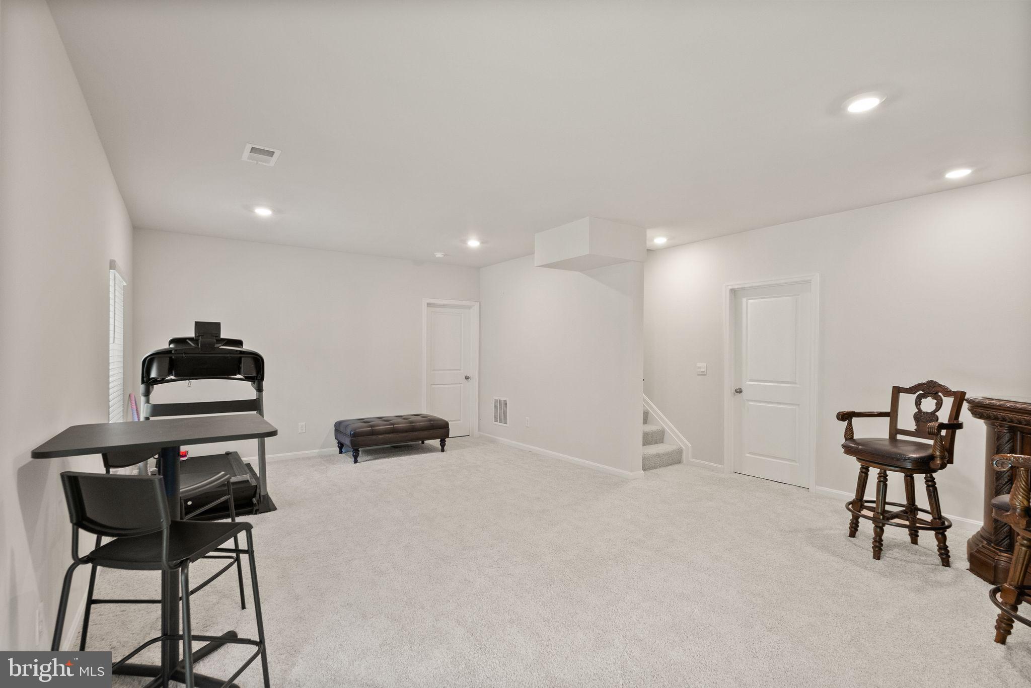 AQUIA OVERLOOK - Residential Lease