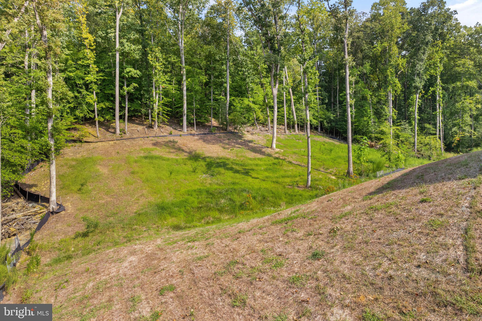 AQUIA OVERLOOK - Residential Lease