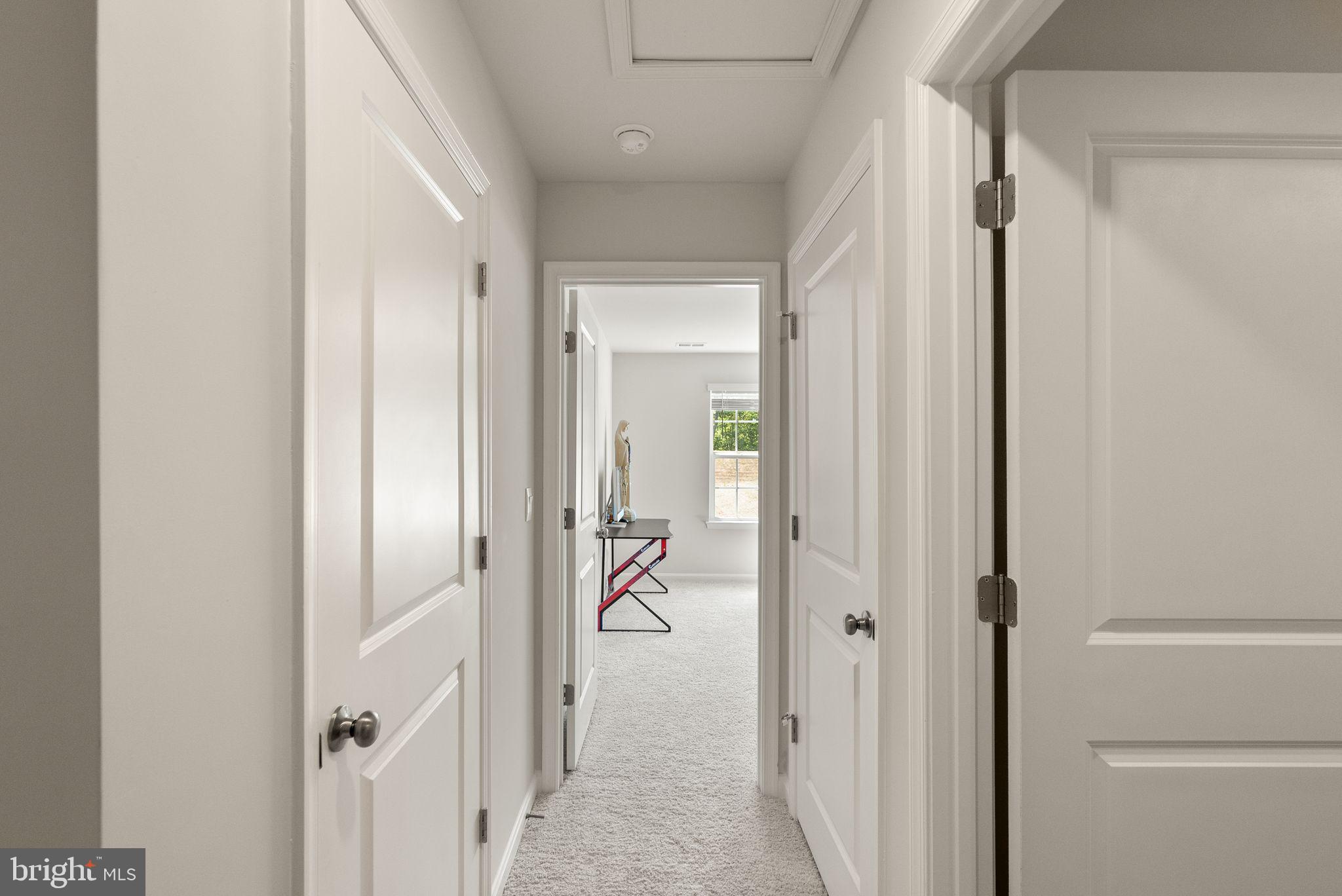 AQUIA OVERLOOK - Residential Lease