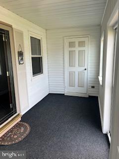8 KINGSTON WAY