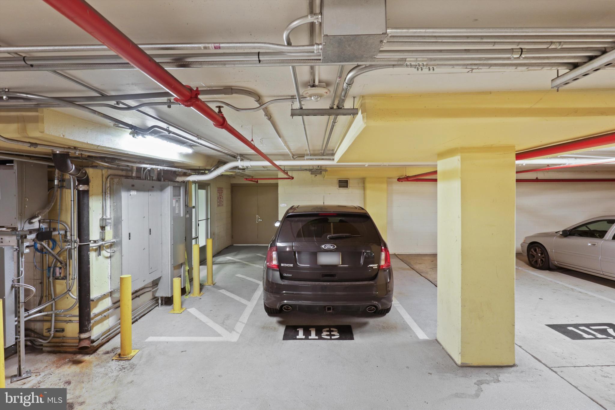 THE ROYALTON - Residential Lease