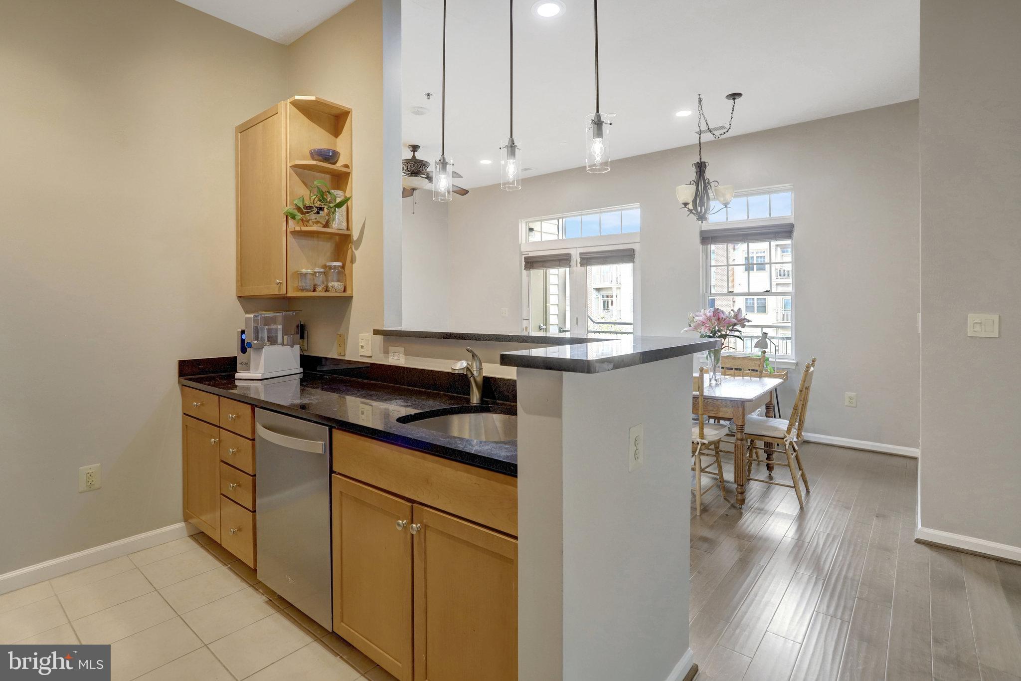 THE ROYALTON - Residential Lease