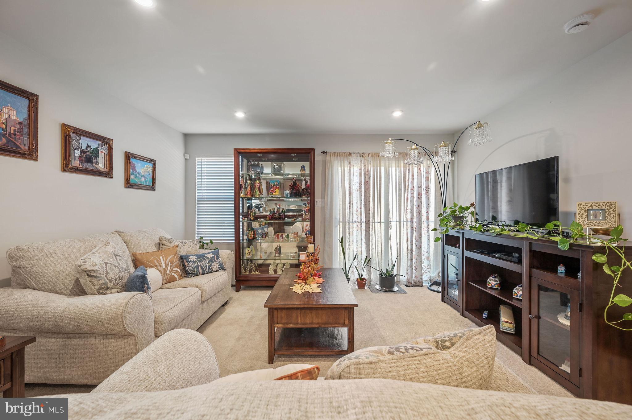 ALDERLEAF MEADOWS - Residential