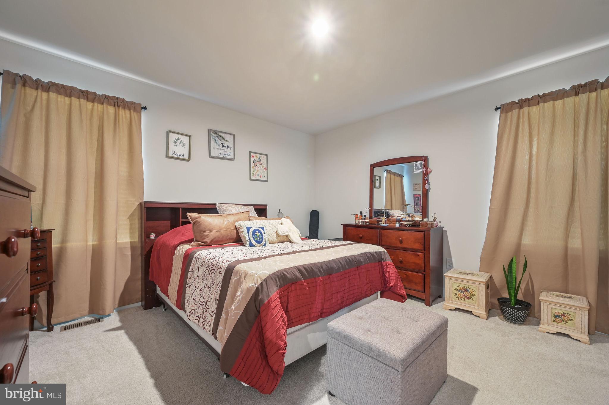 ALDERLEAF MEADOWS - Residential