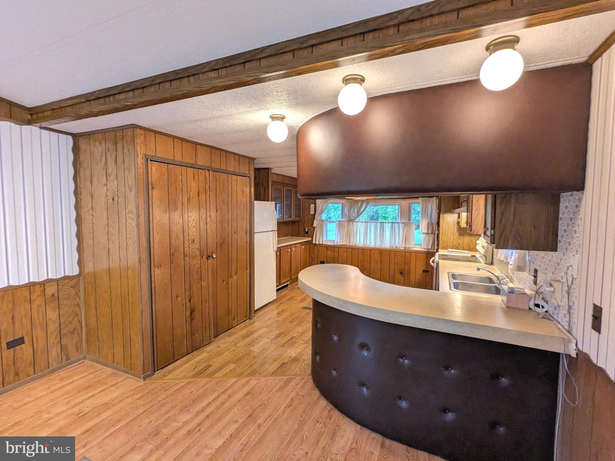 STONY RUN VILLAGE - Residential