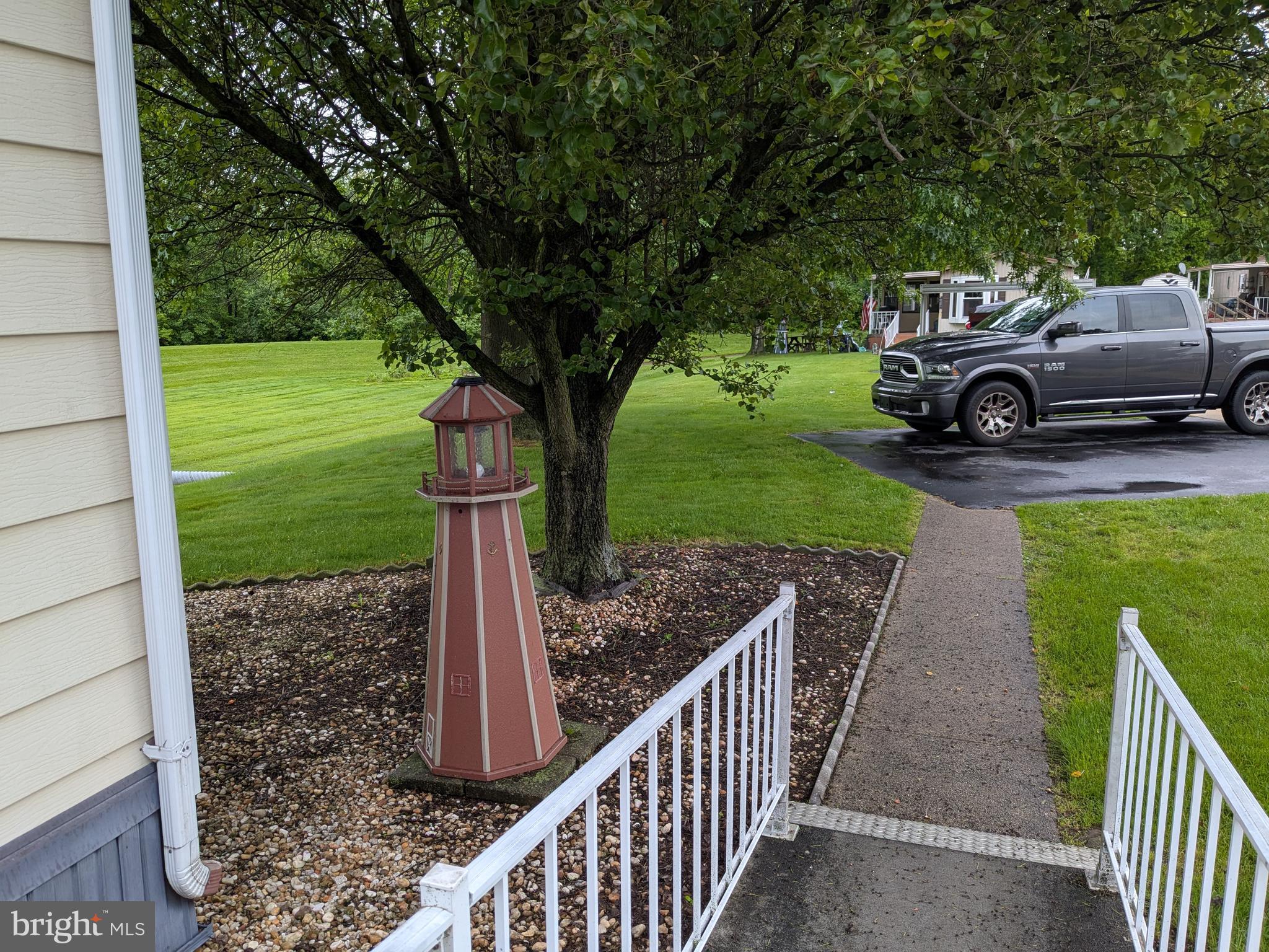 STONY RUN VILLAGE - Residential