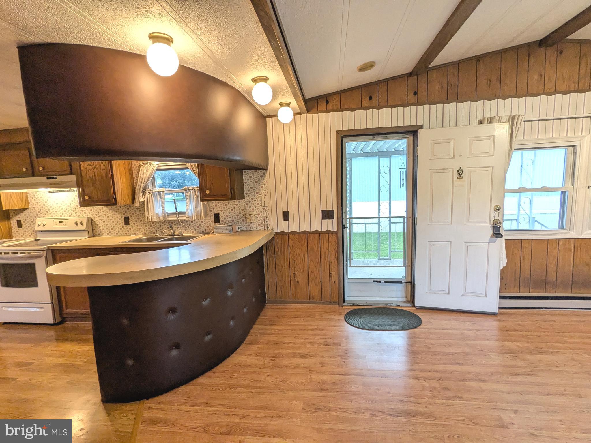 STONY RUN VILLAGE - Residential