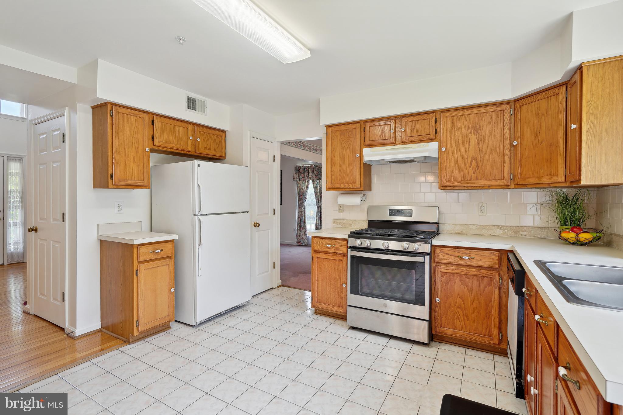 HOLLY HILL FARM - Residential