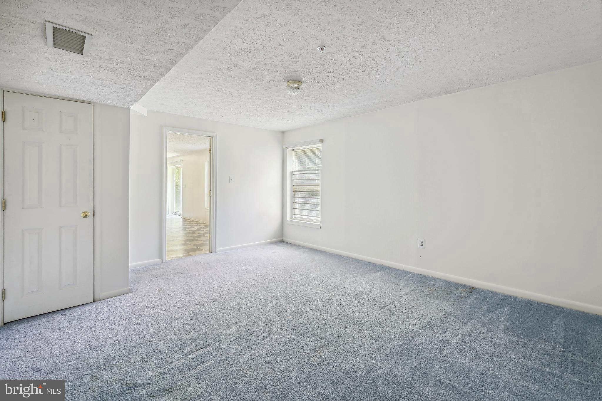 HOLLY HILL FARM - Residential