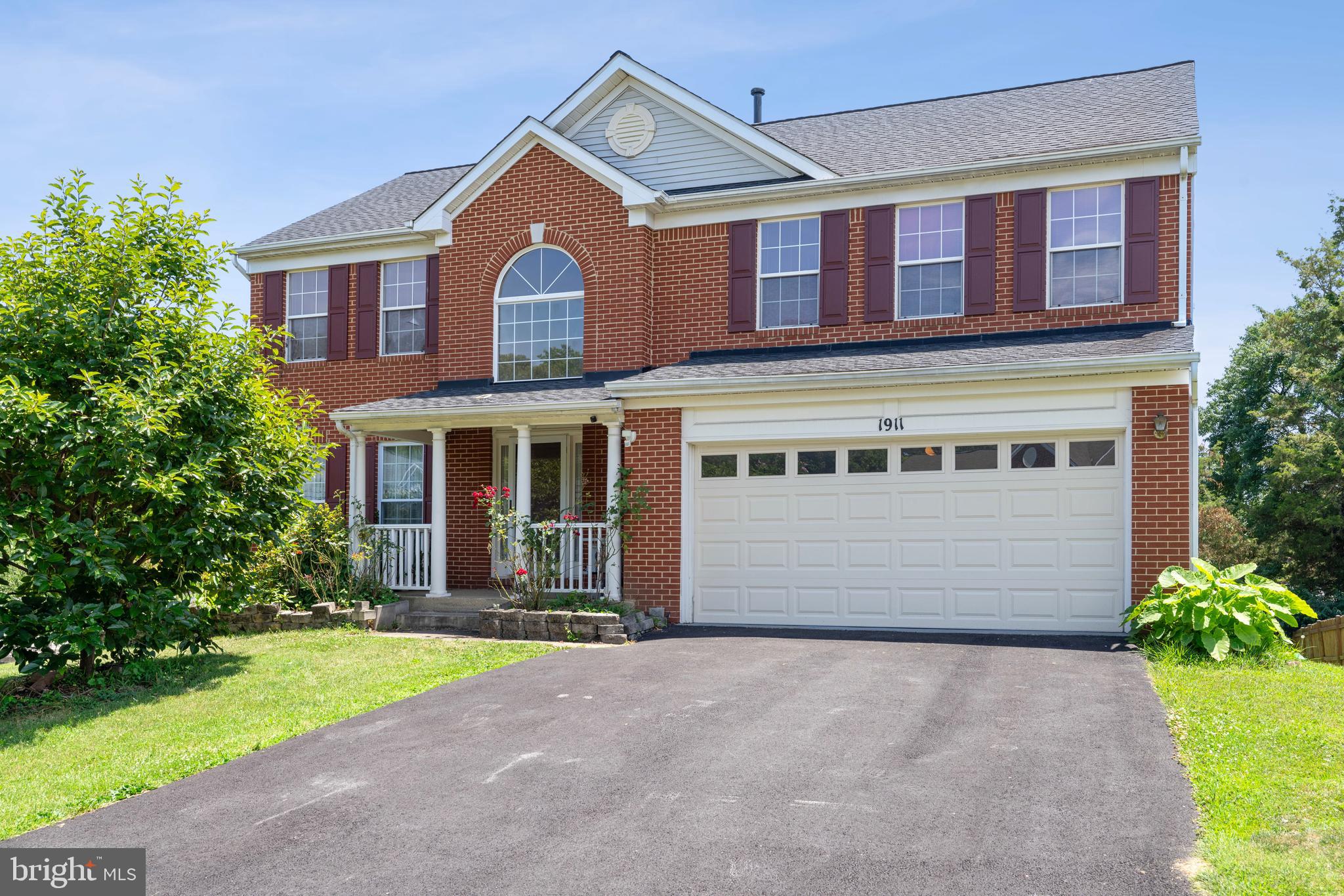 HOLLY HILL FARM - Residential